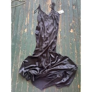 NIKI LIVAS Black Satin Plus 28  Evening Gown Long  Train Prom  Goth Wedding